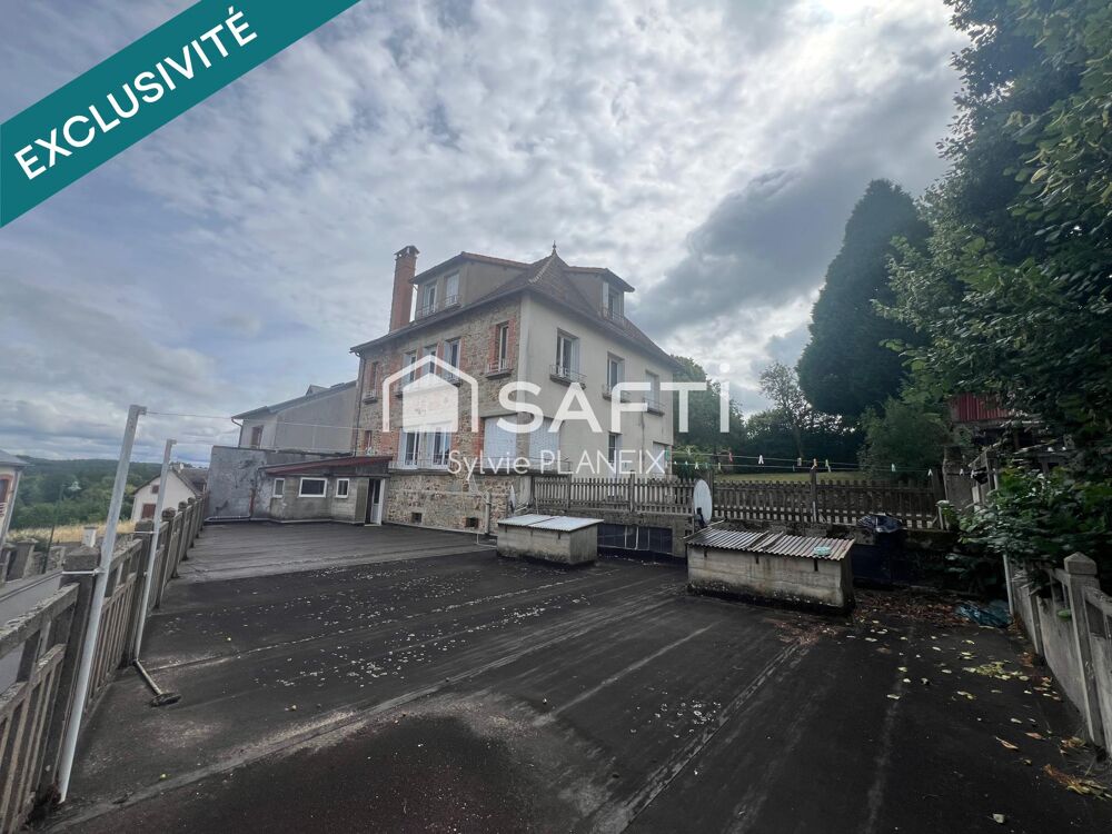 Vente Immeuble À découvrir cet Immeuble avec local commercial en rdc et 2 appartements sur 3 étages. Giat
