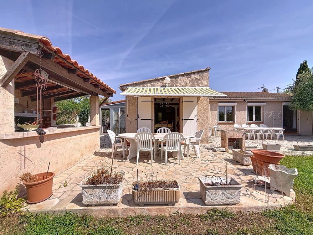 Villa 4 chambres, dans quartier résidentiel recherché