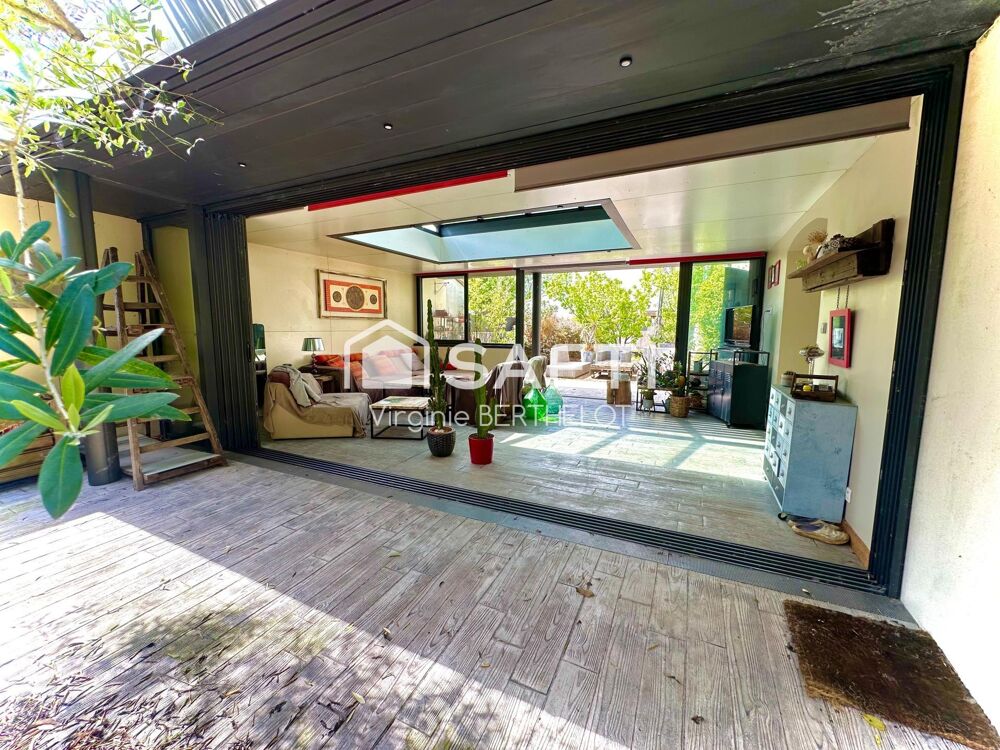 PAVILLON 3 CHAMBRES DONT 1 SUITE PARENTALE VERANDA / PERGOLA GARAGE /JARDIN A SAINT-GELAIS! !