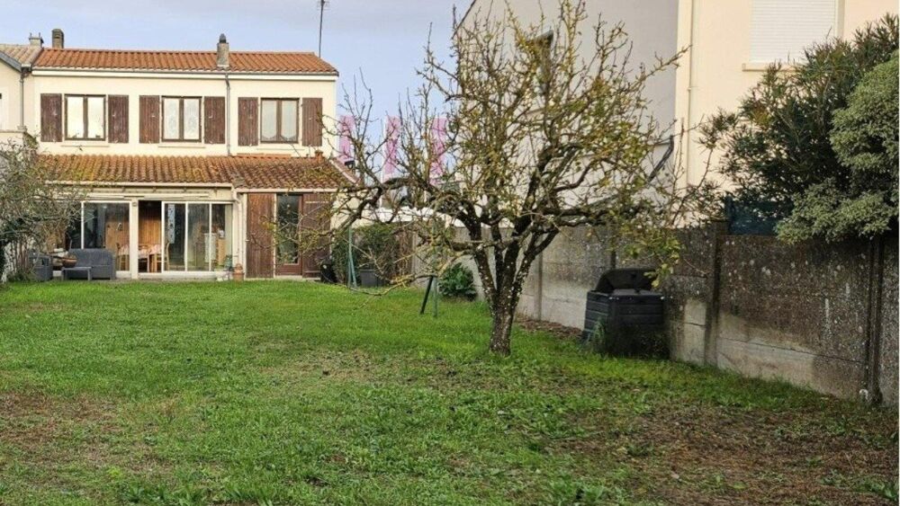 Vente Maison Maison avec potentiel à 2 pas de la mer Châtelaillon-plage