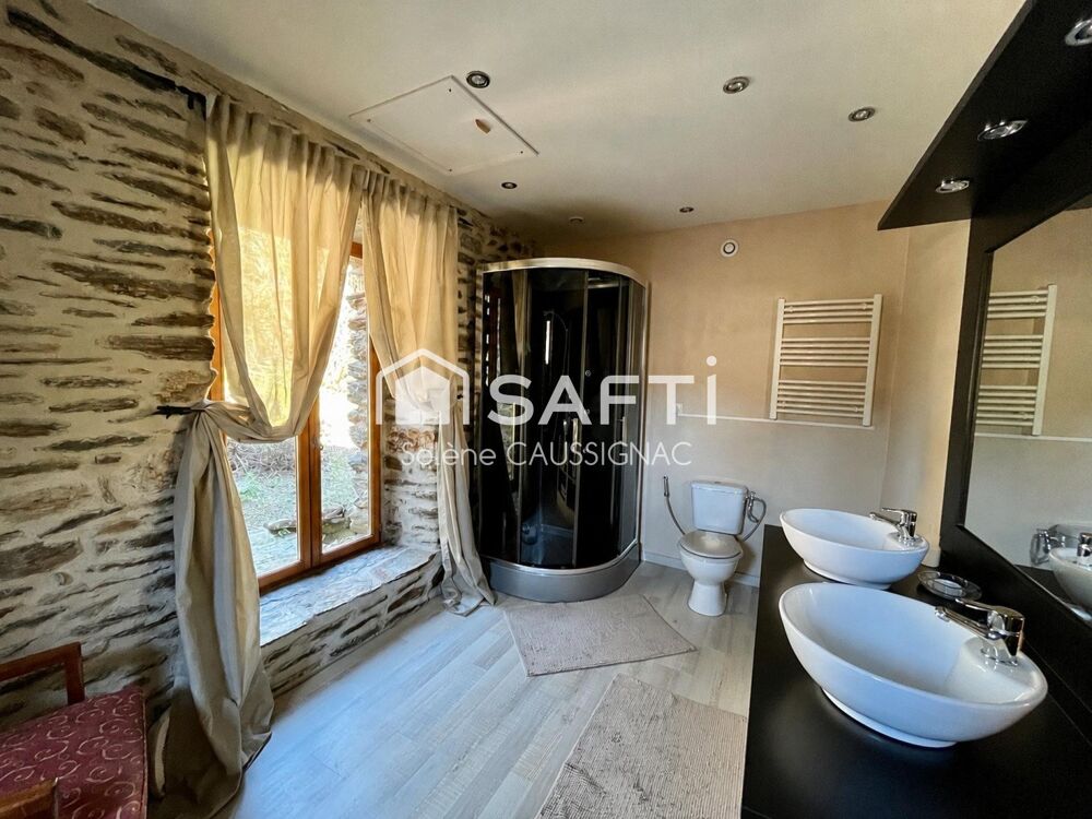 à vendre  Maison Le Collet-de-Dèze (48160)