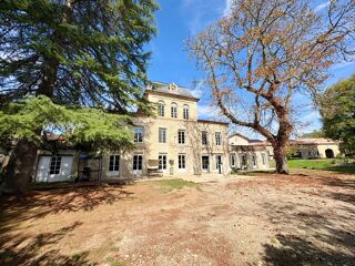  Propriété/château à vendre 14 pièces 451 m²