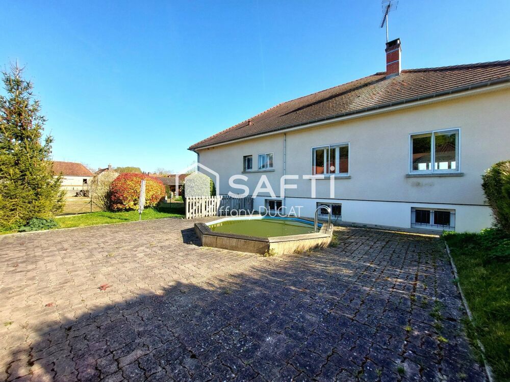 Vente Maison Maison 3 chambres avec local commercial et bâtiments Courtenot