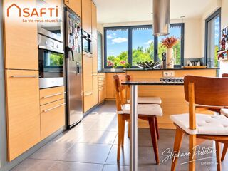  Maison à vendre 9 pièces 234 m²