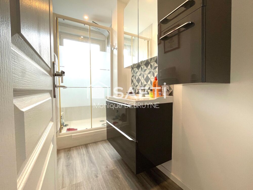 Appartement T3 lumineux avec balcon  Lille (Rue de l'Épinette)  55 m²  159 000 € FAI