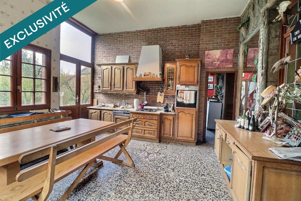 Vente Maison Coup de coeur pour cette imposante propriété avec maison bourgeoise de 1861, pâture de 5000m2 et grange de 500 m2 ! A rénover. Haussy