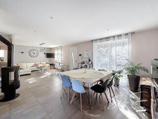  Maison  vendre 7 pices 144 m