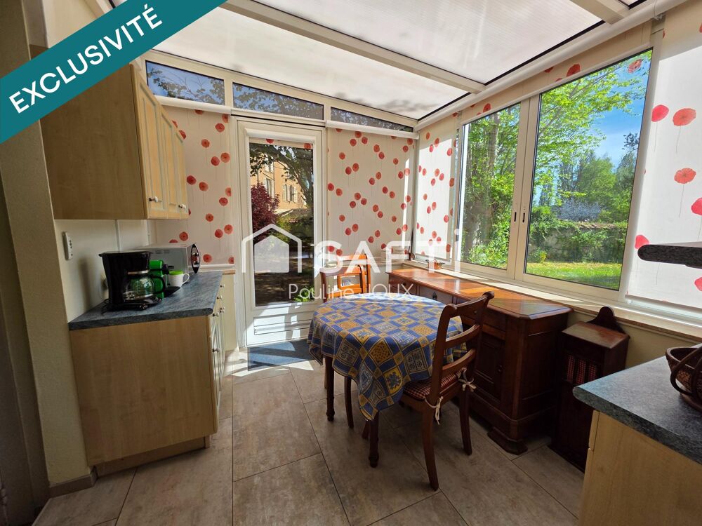 maison 6 pièces avec 2 garages et un jardin clos