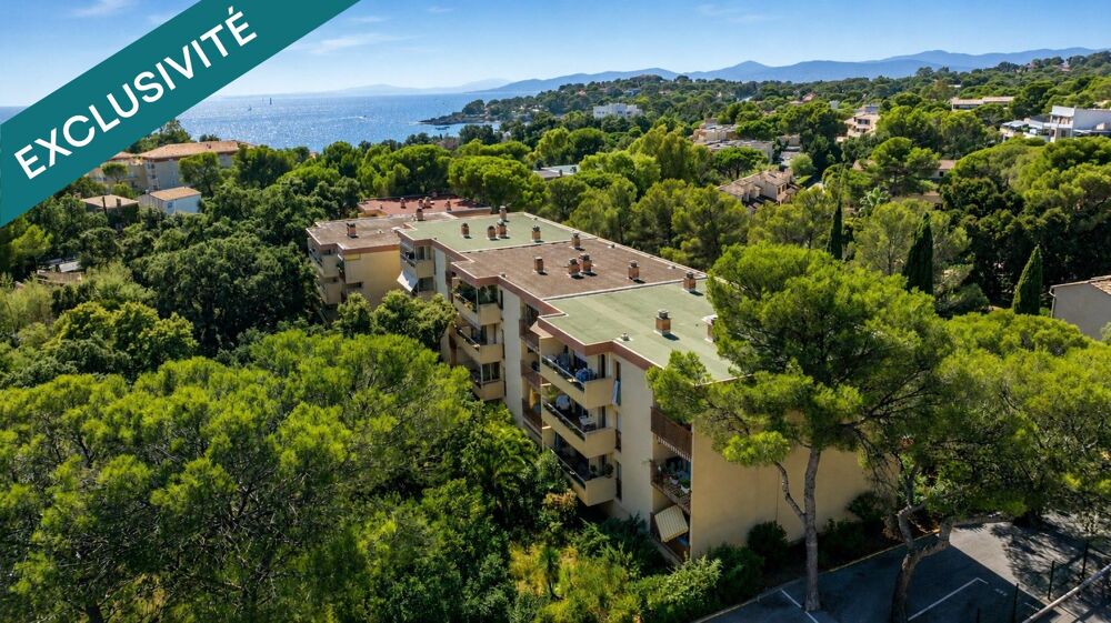Un cocon de verdure à 100 mètres des plages de Boulouris