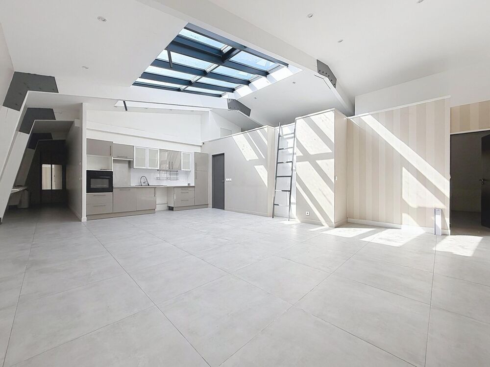 Esprit loft, central, volume, tout confort !