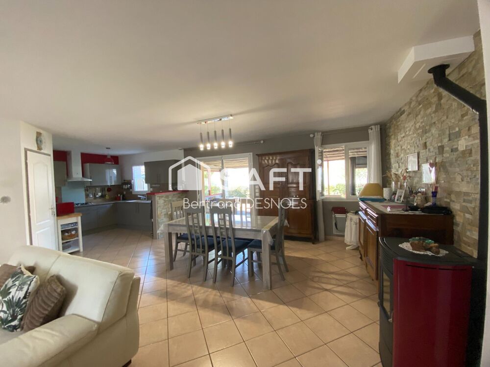 Maison de plain-pied, 3 chambres, quartier calme.