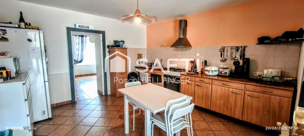 Vente Maison Découvrez cette charmante maison de 6 pièces à Servant (habitable de suite), offrant une surface habitable de 132 m² sur un vast Servant