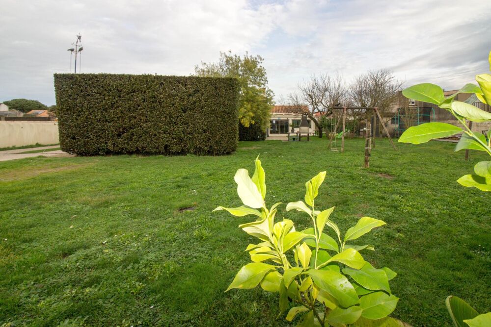 Vente Maison GRANDE MAISON FAMILIALE A YVES LES BOUCHOLEURS, PROCHE CHATELAILLON-PLAGE Chatelaillon-plage