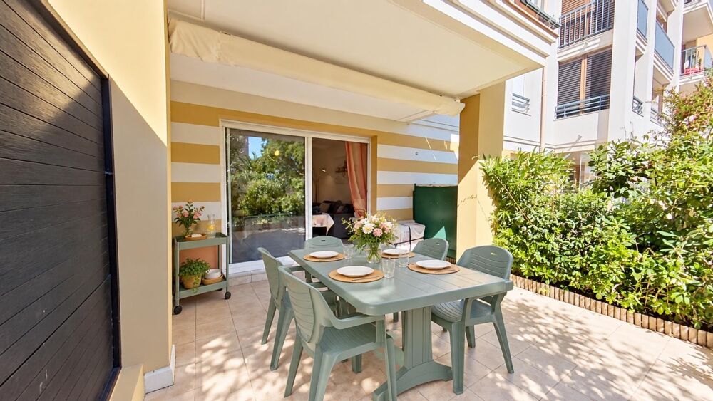 SAINT-AYGULF  LE GRAND PARC | 2 PIÈCES MEUBLÉ EN REZ-DE-JARDIN  TERRASSE 17,44 M²  PISCINE  PARKING