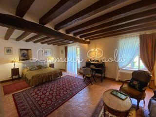  Maison � vendre 10 pi�ces 369 m�