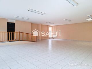  Immeuble � vendre 345 m�