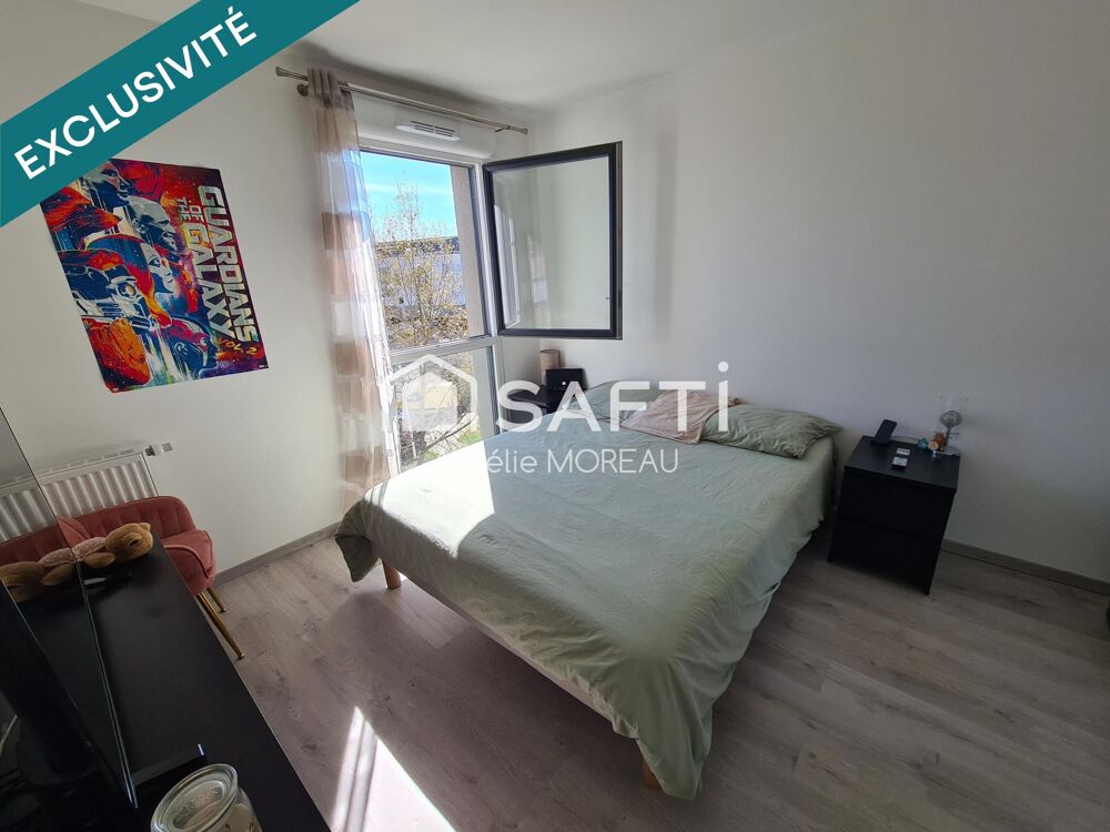 Appartement T3 balcon deux places de parking