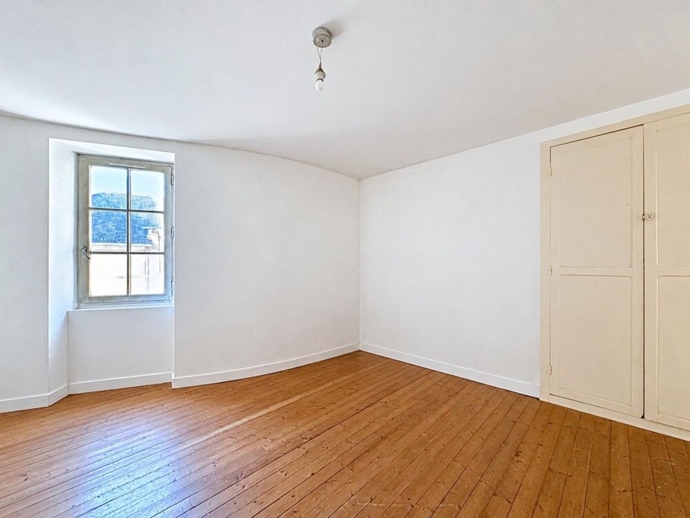 Location Appartement T3 HYPER CENTRE DE SABLE SUR SARTHE Sable-sur-sarthe
