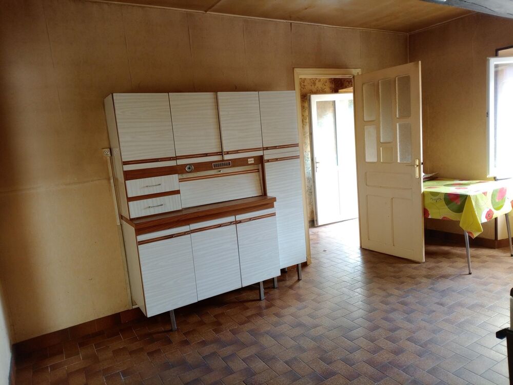 Vente Maison Belle superficie, possibilité d'agrandir les espaces Verneugheol