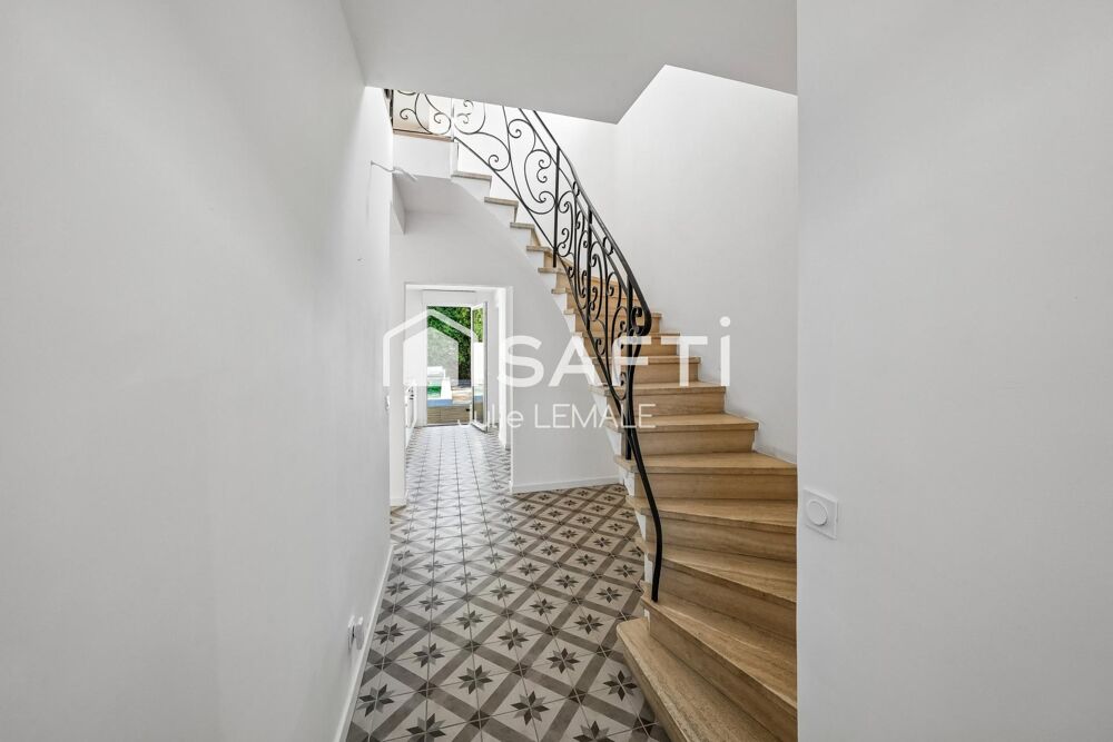 Talence Forum , Maison de 121m2  À 5 minutes à pied du Tram B
