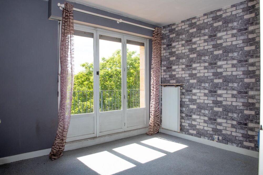 F4 lumineux - Terrasse - 2 caves - 1 parking