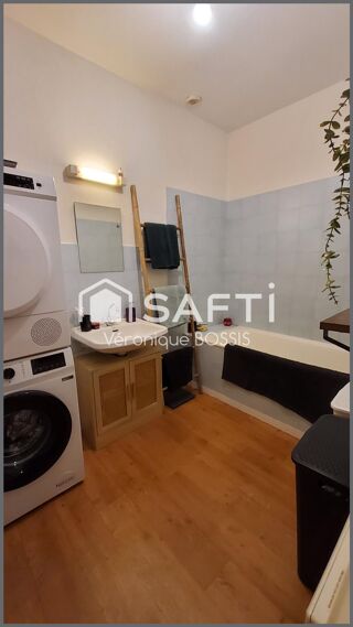  Immeuble à vendre 183 m²