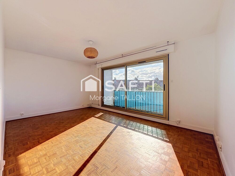 Vente Appartement Deux pièces au dernier étage avec terrasse et box Maisons-alfort