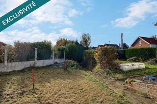 Vente Maison Charmante maison semi-mitoyenne, très bien située, jardin et garage ! A conforter . Saint-hilaire-lez-cambrai