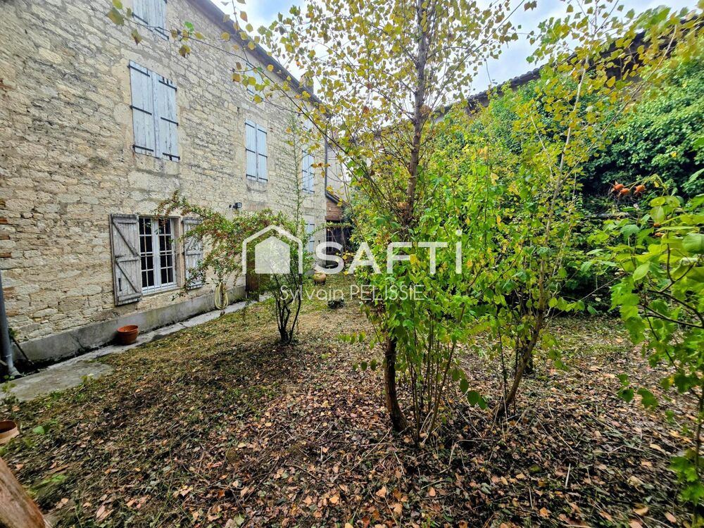 Vente Maison Maison ancienne de 242 m² avec jardin, grenier aménageable et garage de 250 m² Molieres