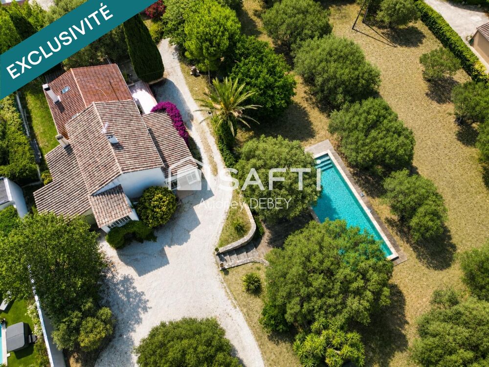 SANARY-SUR-MER  3 666 M² DE NATURE, PISCINE ET CHARME À QUELQUES MINUTES DU PORT