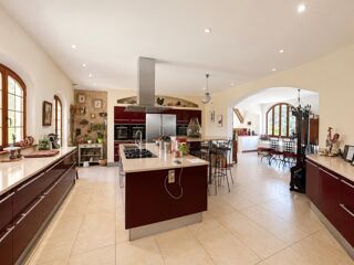  Maison à vendre 8 pièces 520 m²