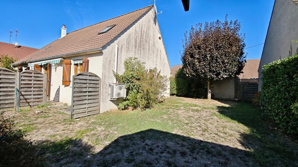 Maison F4 de 82m2 - 3 chambres - garage accolé