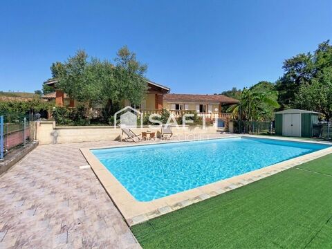   maison familiale un bel extérieur avec piscine Maison - 5 pièce(s) - 160 m²