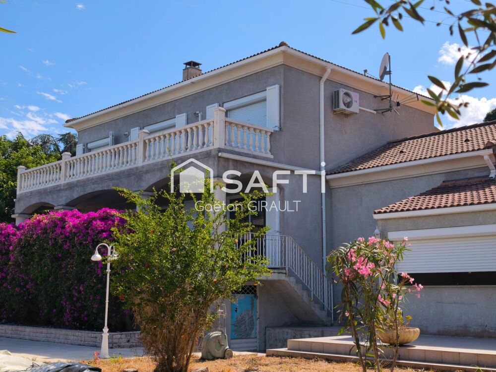 VILLA A FORT POTENTIEL