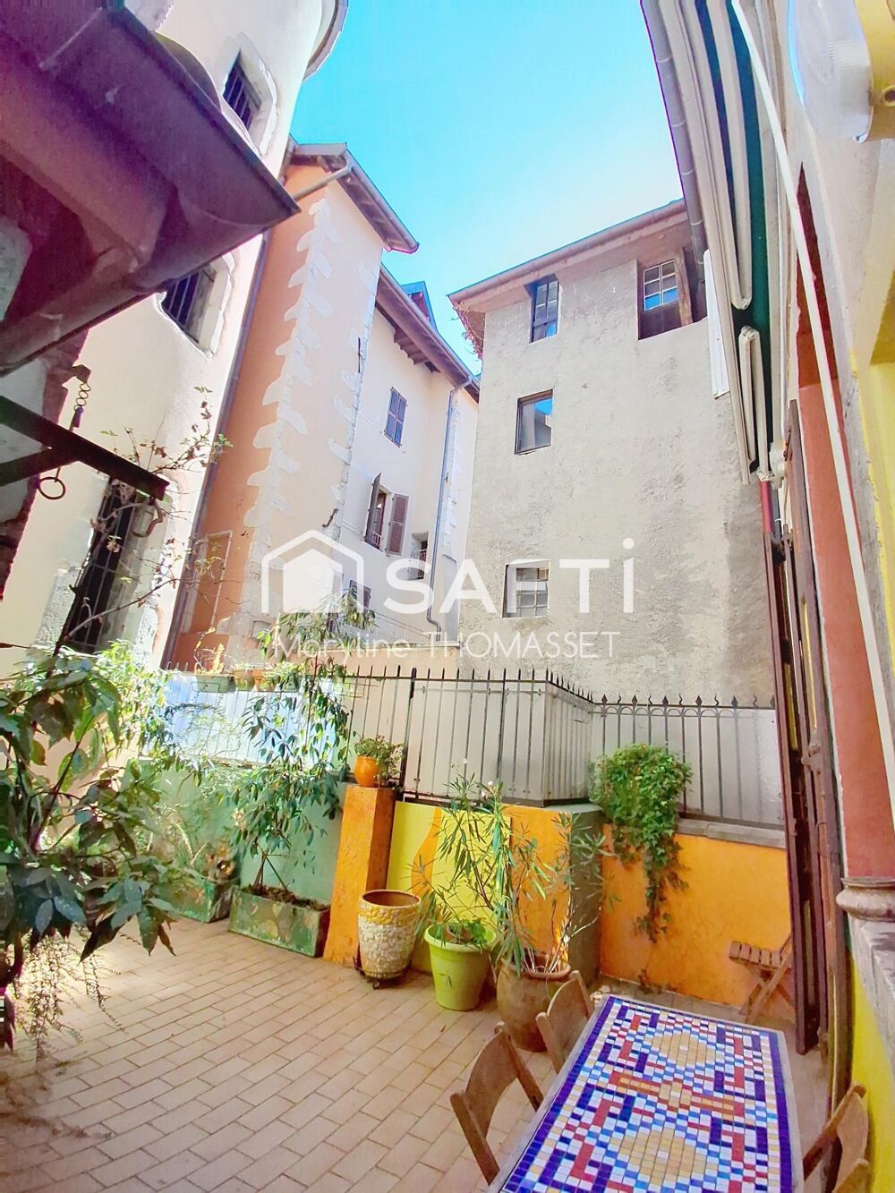 magnifique appartement avec terrasse au calme