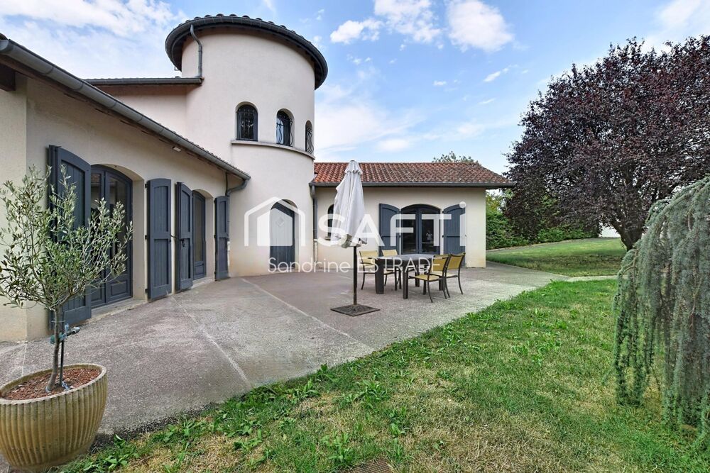 Vente Maison Belle maison familiale avec piscine, dépendance et garages Montbrison
