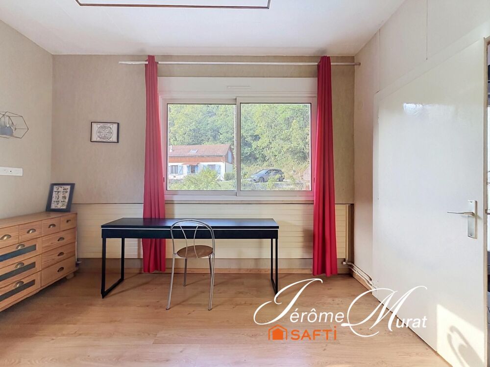 Vente Maison Challonges – Maison et appartement indépendant sur 2,1 hectares de terrain Challonges