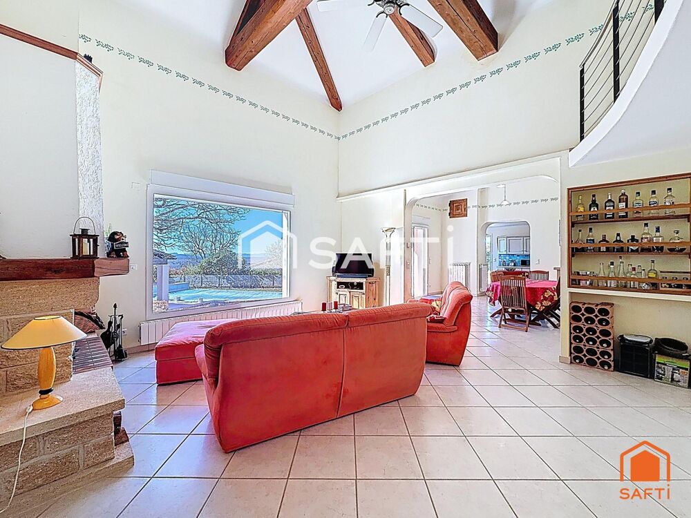 Villa de 140m² sur 1400m² de terrain avec piscine et pool-house