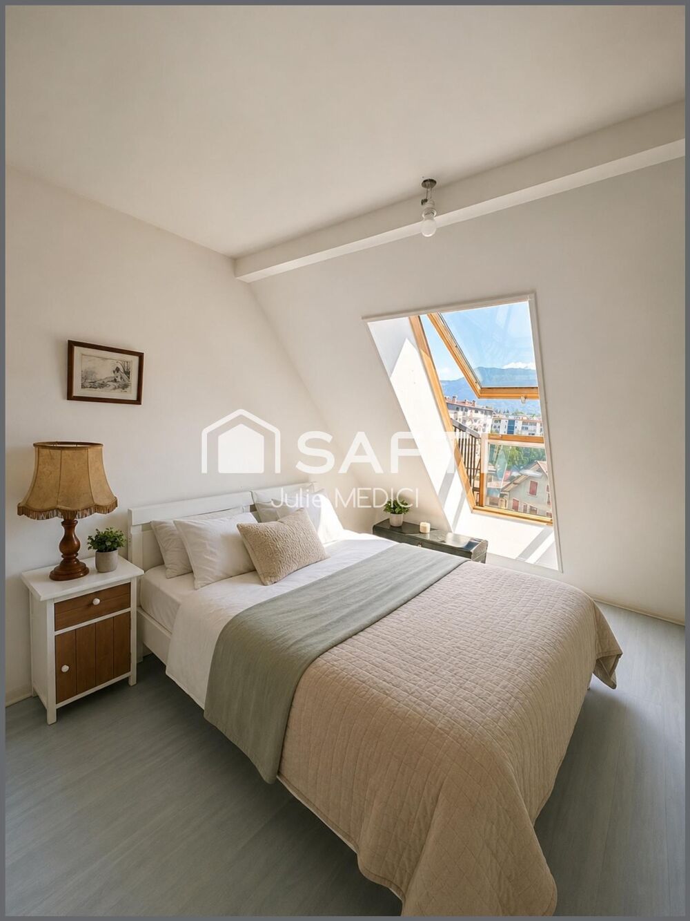Vente Appartement Un bien rare, alliant volumes, luminosité et emplacement privilégié. Annecy