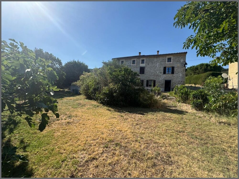 Maison de charme en pierre  184 m² habitables  Secteur Cépie 11300