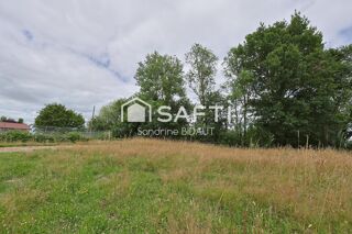  Terrain à vendre 704 m²