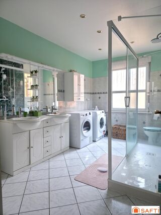  Appartement à vendre 5 pièces 166 m²