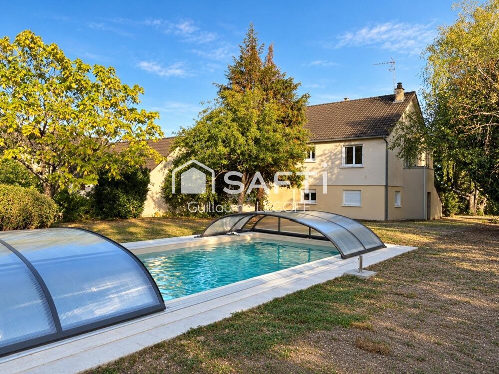Vente Maison Maison familiale avec piscine et terrain Bourges