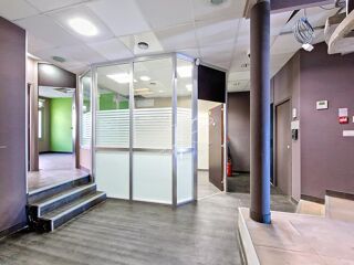  Immeuble à vendre 200 m² Serignan
