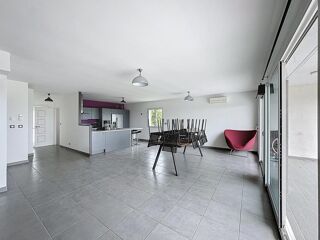  Maison � vendre 7 pi�ces 204 m�