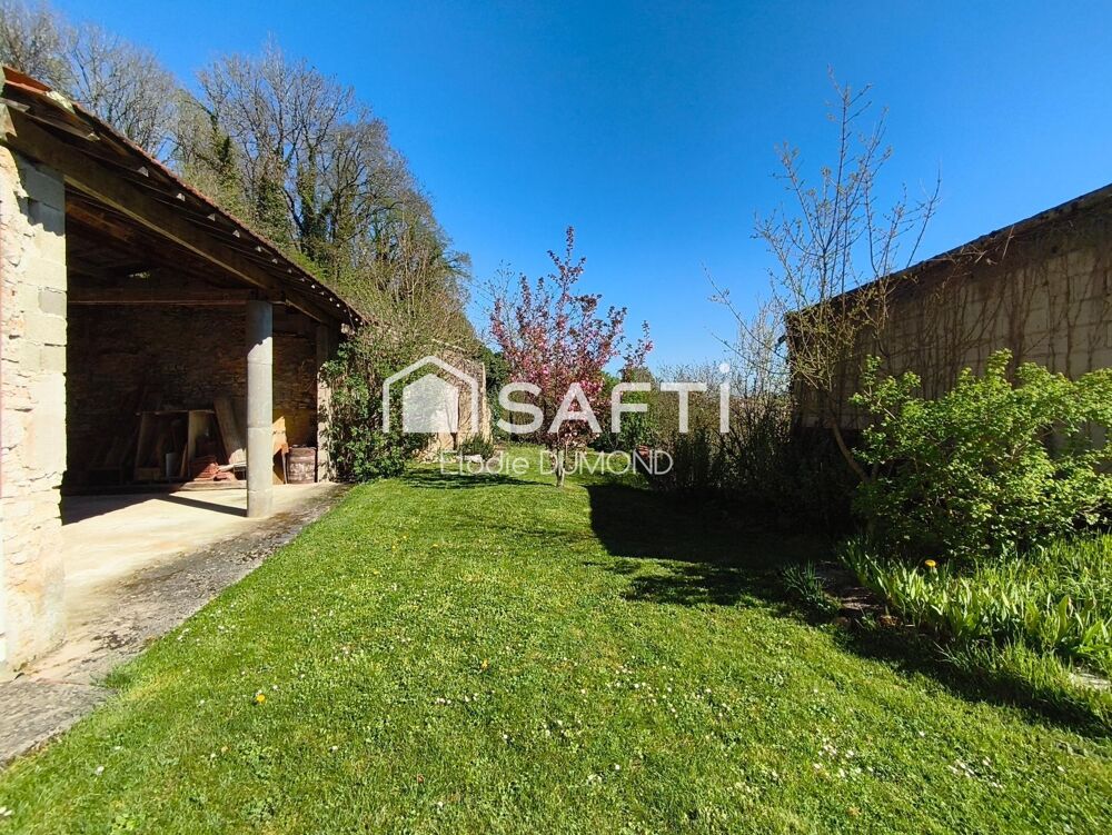 Très belle maison en pierre d'une surface habitable de 174 m2 avec terrain arboré de 2060 m2