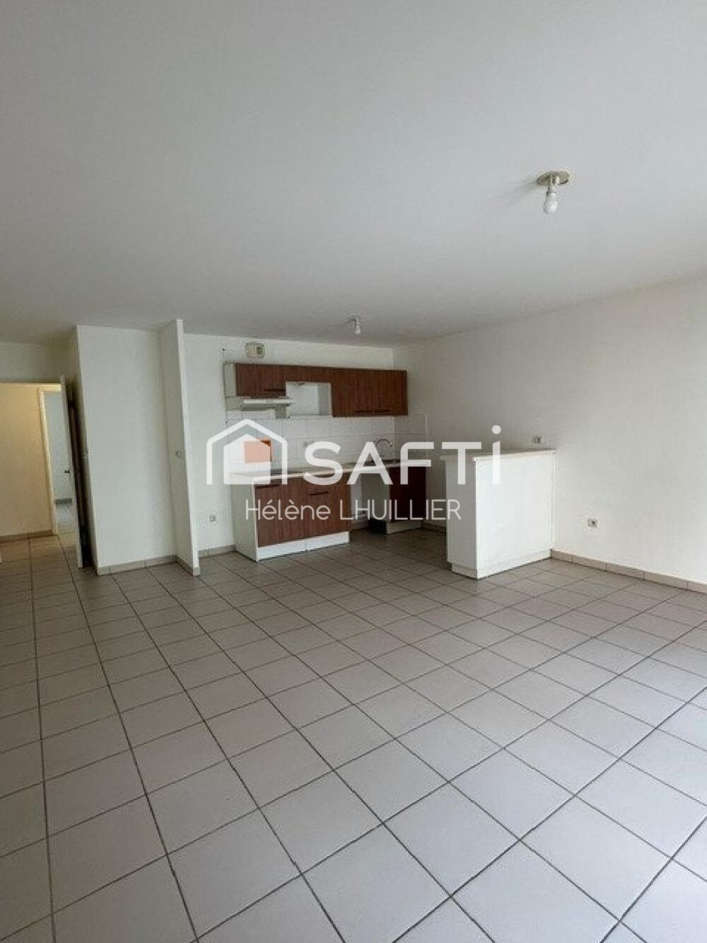 BORDEROUGE  T3 de 61M² - TERRASSE-PARKING SOUS SOL