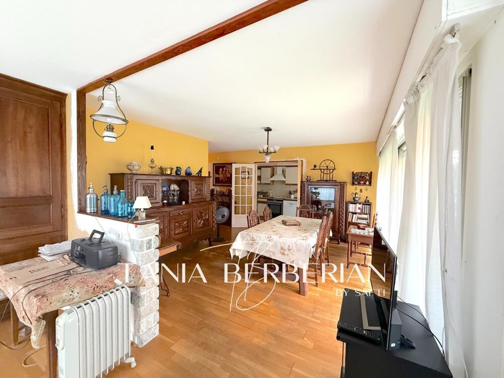 Vente Appartement Appartement 3/4 pièces - 97m2 - Cave et parking - Versailles Porchefontaine Versailles
