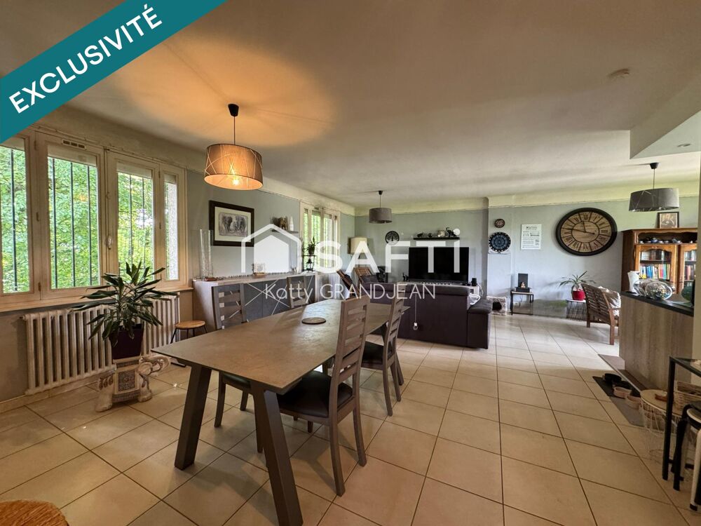 Vente Maison Maison à Péronnas 173 m² sur un terrain de 993 m² Peronnas