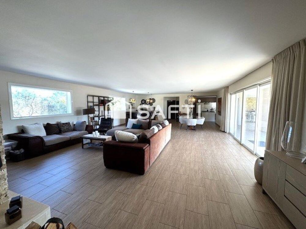 Vente Maison Villa d'architecte de 205 m² avec une vue exceptionelle, une piscine et un garage de 50 m² Ollieres